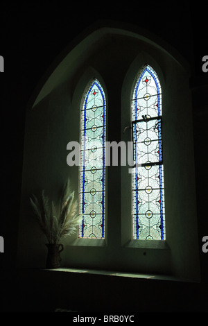 Vetrata di St Marys Chiesa, Barnsley, Cotswold Foto Stock