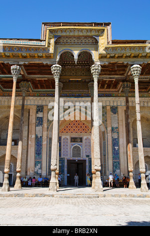 La Moschea Bolo-Hauz, Bukhara, Uzbekistan Foto Stock