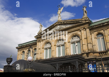 Il Teatro Nazionale di San Jose, Costa Rica, America Centrale Foto Stock