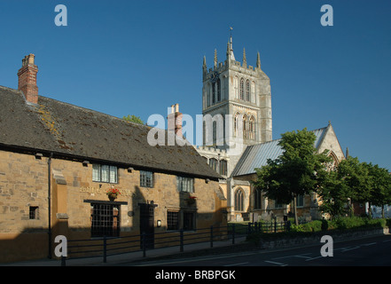 Anne of Cleves public house e St Marys chiesa, melton mowbray, leicestershire, England, Regno Unito Foto Stock