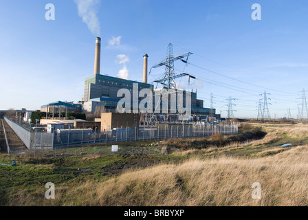 Vista di npower's alimentate a carbone-power station a Tilbury, Essex, Inghilterra, Regno Unito Foto Stock