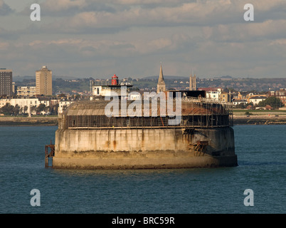 Spitbank Fort nel Solent appena fuori da Portsmouth Inghilterra Hampshire REGNO UNITO Foto Stock