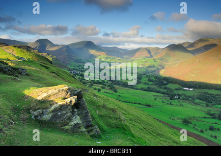 Estate sole sul Newlands Valley e Derwent Fells nel Lake District inglese Foto Stock