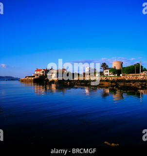 Sandycove, Co Dublin, Irlanda; il James Joyce Tower e Museo della distanza in un villaggio sulla costa orientale dell'Irlanda Foto Stock