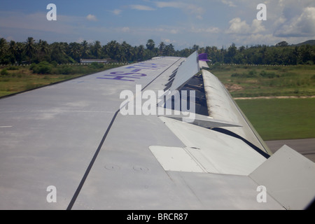 I freni ad aria compressa su un atterraggio Thai Airways jet in Thailandia, Foto Stock