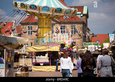 Merry-go-round e il Festival si spegne al maggio Week, Osnabrück, Bassa Sassonia, Germania Foto Stock