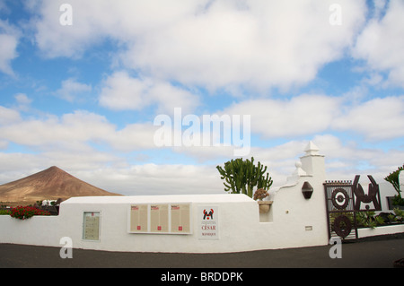 L ingresso del Cesar Manrique Foundation, Lanzarote, Isole Canarie Foto Stock