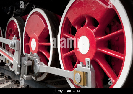 Il vecchio motore a vapore ruote close-up, orizzontale Foto Stock