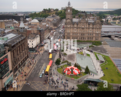 Edimburgo dalla sommità del monumento di Scott Foto Stock