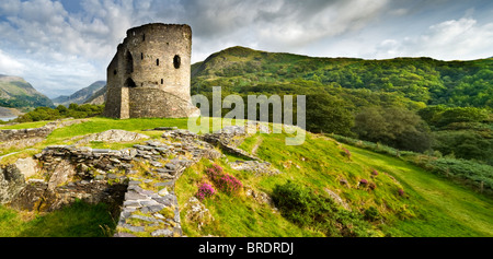 Dolbadarn Castle, Llanberis Pass, Snowdonia National Park, North Wales, Regno Unito Foto Stock