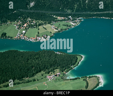 Il Lago Walchensee, Zwergern penisola, Isartal superiore Valle, Alta Baviera, Germania, Europa, vista aerea Foto Stock