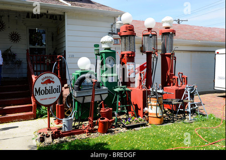 Stazione di gas cimeli lungo la Route 66 vicino ODell Illinois Foto Stock