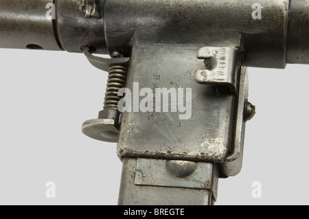 Armes à feu, STEN MK II, à crosse squelette, calibro 9mm Parabellum, no K35507, marchese SECO, gravée à la pointe sèche sur le cîté gauche du carter mécanisme 'ANDREVIT', chargeur piqué. Première catégorie sous conditions spéciales., , Foto Stock