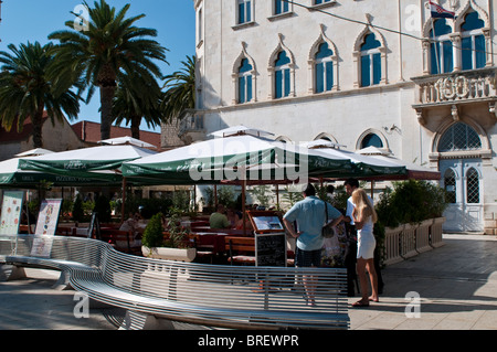 Passeggiata principale, Trogir, Dalmazia, Croazia Foto Stock