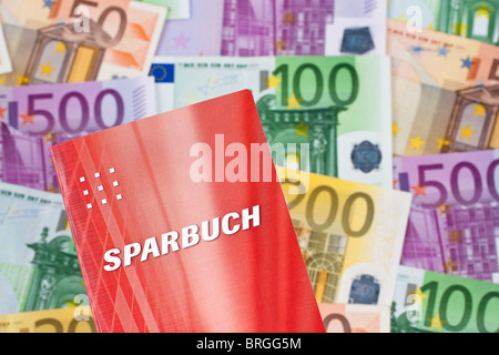 Molti di banconote in euro con risparmi Foto Stock