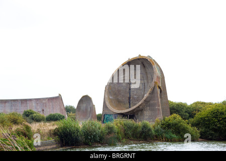 Suono di calcestruzzo specchi, Greatstone vicino a Dungeness, Kent, Regno Unito Foto Stock