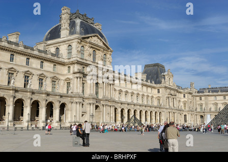 Pavillon Richelieu,il Louvre, il famoso museo di arte nella città di Parigi Francia. Foto Stock