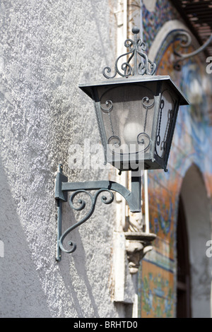 Ybor City, FL - Luglio 2009 - Parete applique di fronte alla Columbia ristorante di Ybor City zona di Tampa, Florida Foto Stock