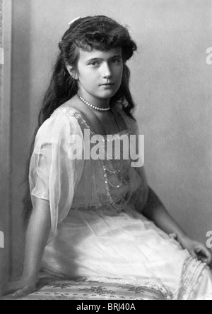 Ritratto c1915 della Granduchessa Anastasia Nikolaevna Romanov (1901 - 1918) - La più giovane figlia dello Zar Nicola II di Russia. Foto Stock