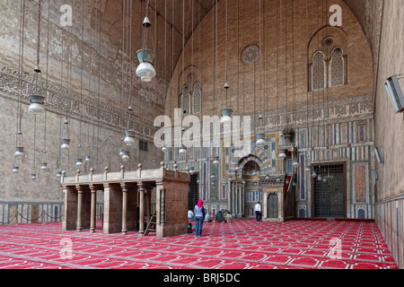 Pregando area in Sultan Moschea Hassan, il Cairo islamica, l'Egitto, in Arabia, in Africa Foto Stock