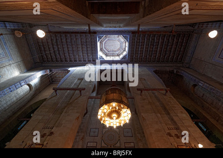 Interior shot di Al Rifa mi moschea, il Cairo islamico, l'Egitto, in Arabia, in Africa Foto Stock