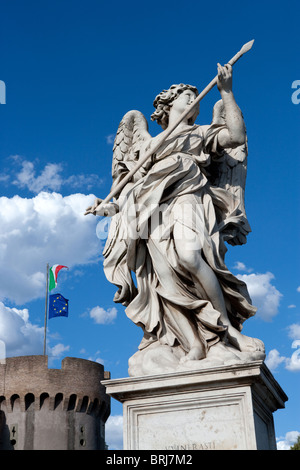 St Angelo statua in marmo arte Bernini Scultura Roma Foto Stock