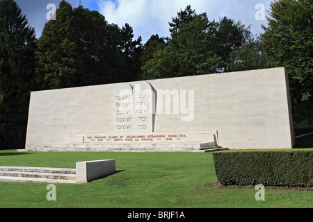 L'ossario Douaumont è un memoriale contenente i resti di soldati caduti nella battaglia di Verdun WWI, Meuse,Francia. Foto Stock