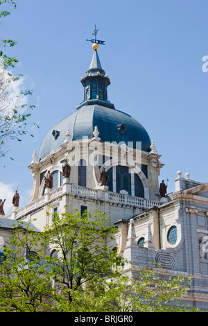 Cattedrale di Almudena di Madrid in Spagna Foto Stock