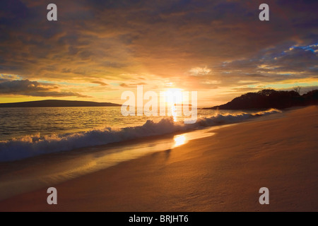 Tramonto a makena beach a Maui Foto Stock