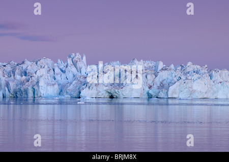 Iceberg nella baia di Disko, ghiacciaio Jakobshavn, Ilulissat Foto Stock