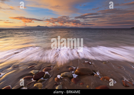 Autunno a sunrise Mulranny Beach, nella contea di Mayo, Irlanda Foto Stock