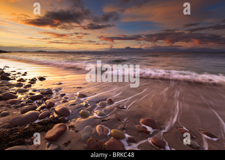 Autunno a sunrise Mulranny Beach, nella contea di Mayo, Irlanda Foto Stock