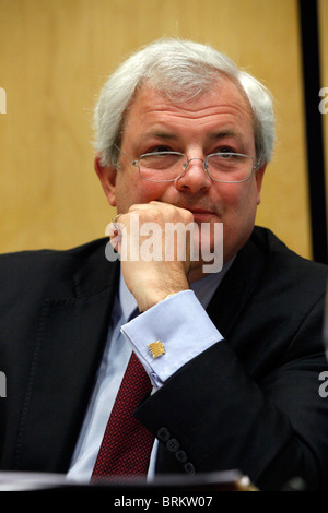 STEPHEN O'BRIEN MP IL MINISTRO PER LO SVILUPPO INTERNAZIONALE 05 ottobre 2010 CPI BIRMINGHAM INGHILTERRA Foto Stock