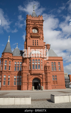 La Baia di Cardiff Glamorgan South Wales UK rosso mattone Edificio Pierhead costruito nel 1897 come sede di Bute Dock Company Grade 1 elenco Foto Stock
