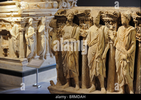 Sarcofagi di epoca romana nel Museo Archeologico di Istanbul Foto Stock