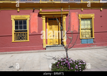 Casa tipica colorata, Caldera, Región de Atacama, Cile Foto Stock