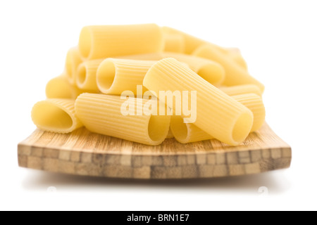 Italian pasta isolati su sfondo bianco Foto Stock