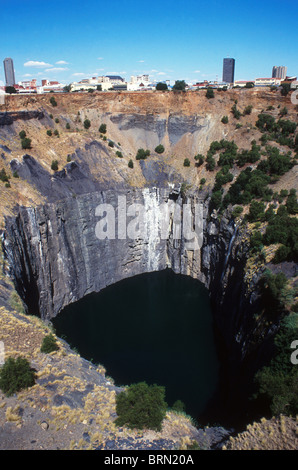 Il famoso grande foro di Kimberley - un open-cast miniera di diamanti nel quale la De Beers Company ha trovato il Cullinan Diamond Foto Stock