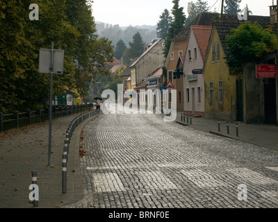 Street a pioggia, Samobor. Croazia Foto Stock