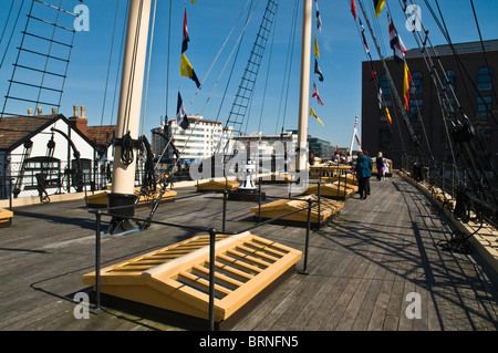 Dh SS Gran Bretagna BRISTOL BRISTOL DOCKS SS Gran Bretagna ponte di nave mast rigging turisti museo delle navi Foto Stock