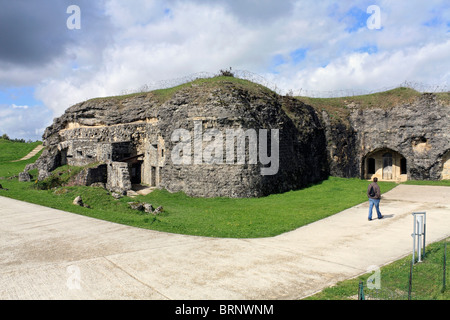 Fort Douaumont fu una delle fortificazioni costruite per proteggere Verdun dall'invasione di Germania prima della prima guerra mondiale, Verdun, Meuse, Francia. Foto Stock