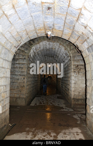 Fort Douaumont fu una delle fortificazioni costruite per proteggere Verdun dall'invasione di Germania prima della prima guerra mondiale, Verdun, Meuse, Francia. Foto Stock