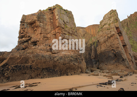 Scogliere a Sandymouth Bay, North Cornwall, England, Regno Unito Foto Stock