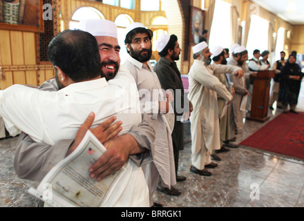 Cerimonia di rilascio dei talebani in Afghanistan Foto Stock