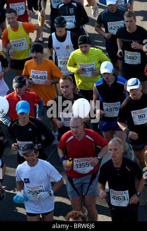 POZNAN, Polonia - 10 ottobre. Maratona di Poznan XI edizione del corso. Ottobre 10, 2010 a Poznan, in Polonia. Foto Stock