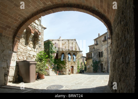 Centro storico di Motemerano nella provincia di Gorsseto della Toscana Foto Stock