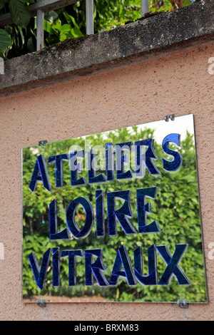 Lavorazione artigianale dei tradizionali in vetro colorato, ATELIERS LOIRE, livelli, EURE-ET-LOIR (28), Francia Foto Stock