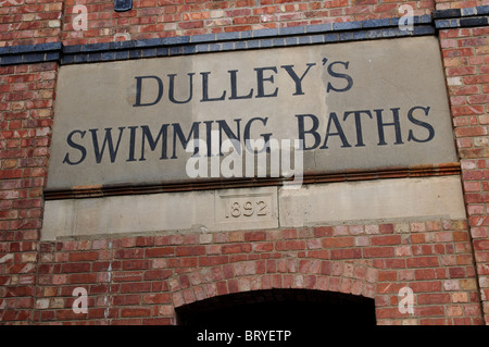 Dulley nuoto del segno Bagni, Wellingborough, Northamptonshire, England, Regno Unito Foto Stock