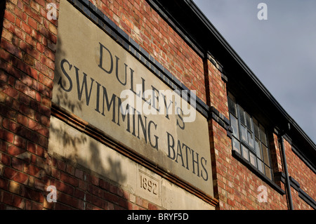 Dulley nuoto del segno Bagni, Wellingborough, Northamptonshire, England, Regno Unito Foto Stock