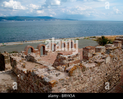 Resti della Basilica vergine Misericordioso, Nessebar, Bulgaria Foto Stock